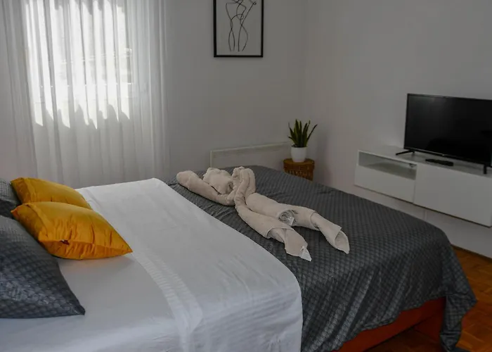 Neda Pula,near The Beach,free Parking And Wi-fi *